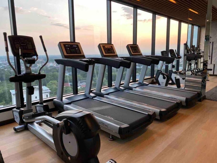 New & Cozy 2 Bedroom @ The Astra Sky River צ'יאנג מאי מראה חיצוני תמונה