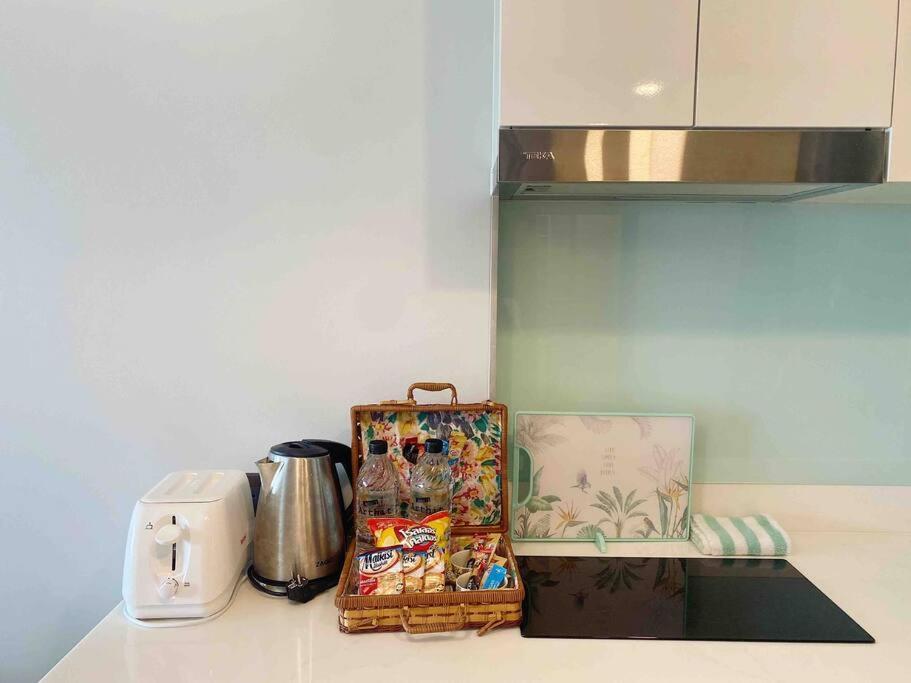 New & Cozy 2 Bedroom @ The Astra Sky River צ'יאנג מאי מראה חיצוני תמונה
