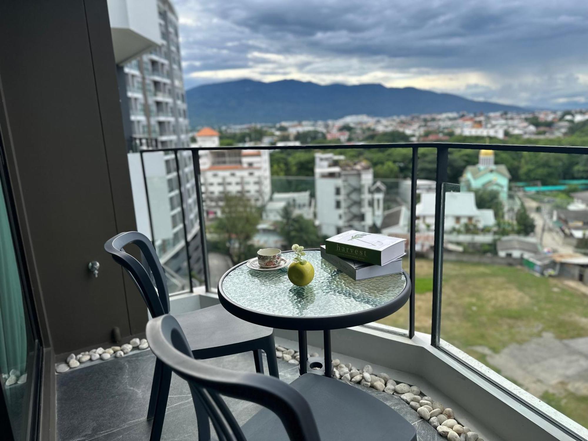 New & Cozy 2 Bedroom @ The Astra Sky River צ'יאנג מאי מראה חיצוני תמונה