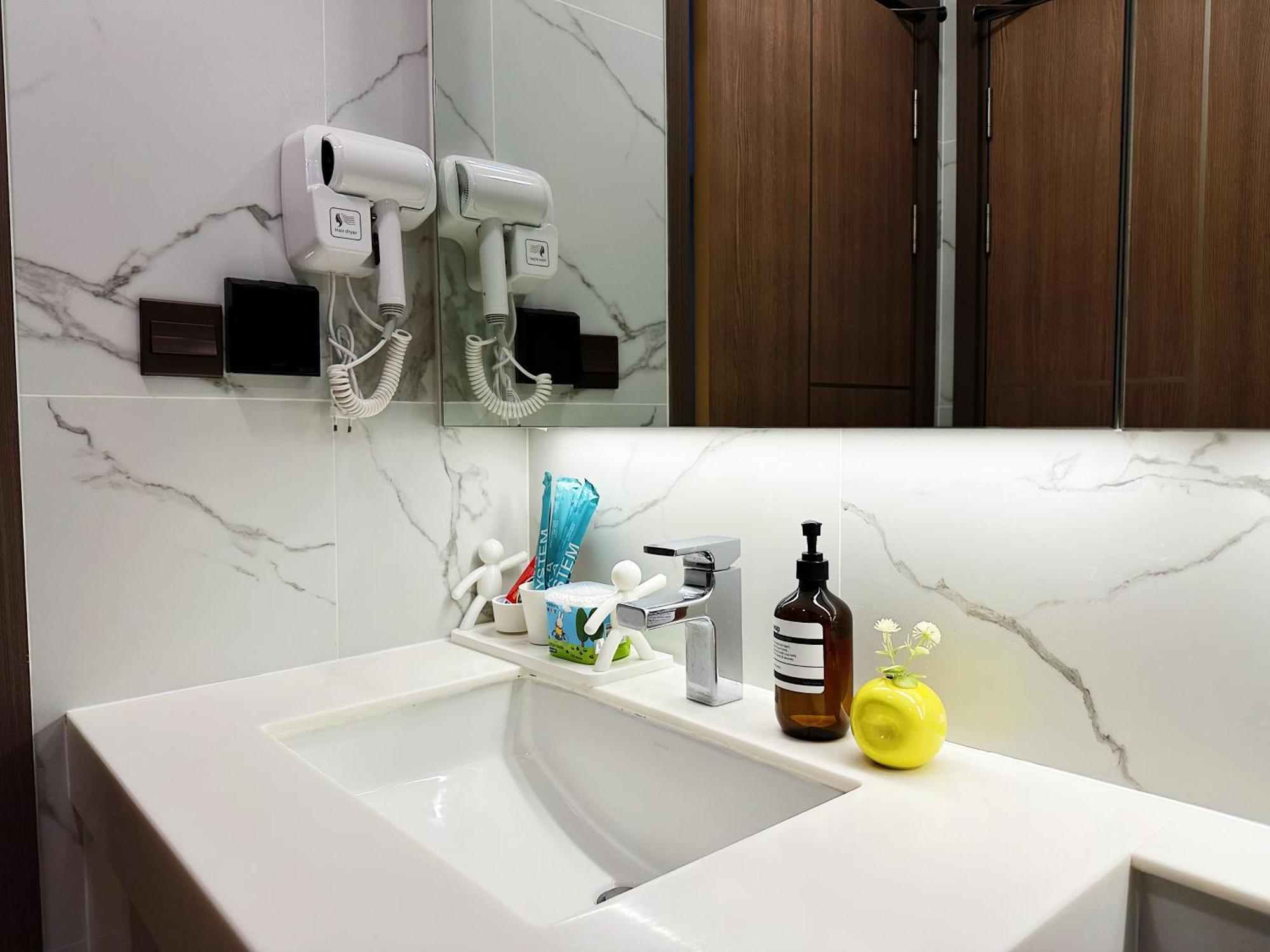 New & Cozy 2 Bedroom @ The Astra Sky River צ'יאנג מאי מראה חיצוני תמונה